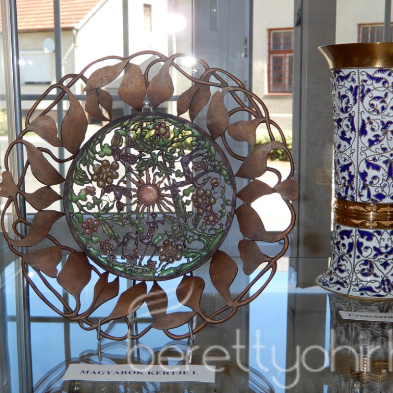 Ünnepi kiállításmegnyitó és kenyérszentelés 25